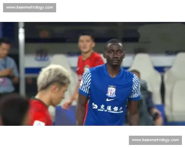 申花锋线迎救兵!米内罗伤缺 4 个月,新援阿苏埃火线加盟 申花锋线迎救兵!米内罗伤缺 4 个月,新援阿苏埃火线加盟