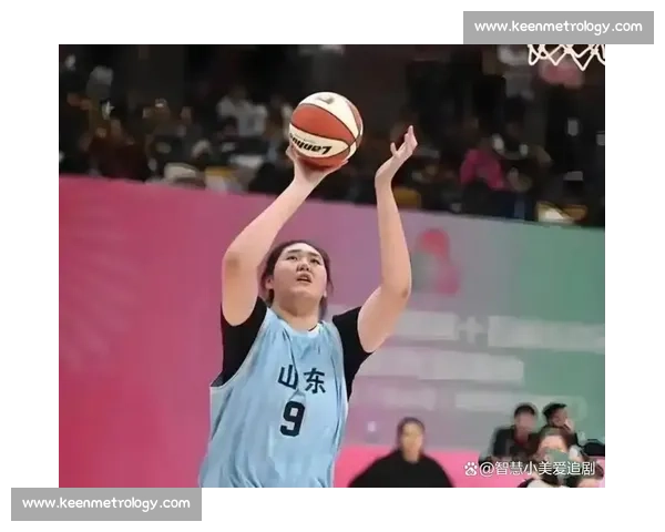 巩晓彬力挺张子宇:发育期无需刻意减重,健康成长优先 巩晓彬力挺张子宇:发育期无需刻意减重,健康成长优先