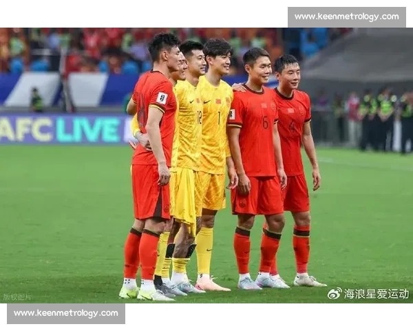 国足选帅开启年轻化转型，东亚杯启用过渡教练组